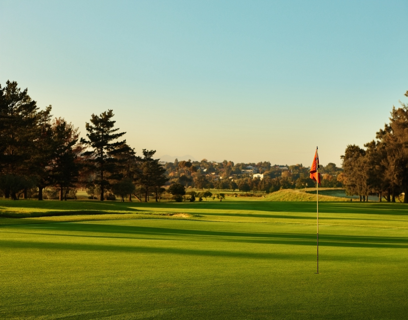 golf brokerage services